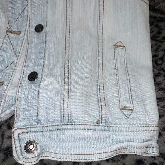 5/$25!!!  Sleeveless Denim Vest - Picture 6 of 9